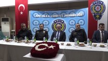 Vali Karaloğlu yeni yıla görev başında giren kamu görevlilerini ziyaret etti - ANTALYA