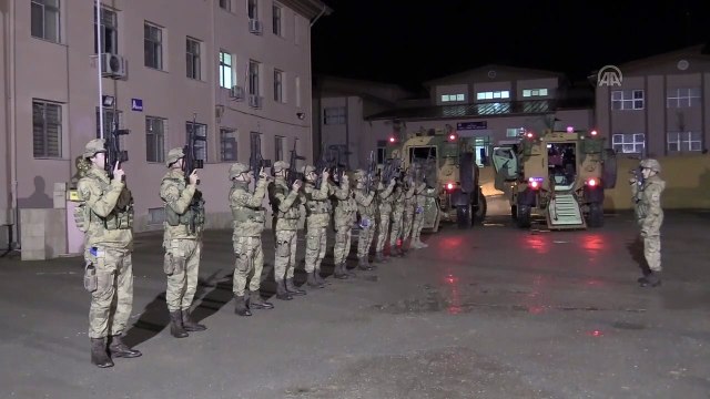 Mehmetçik yeni yılı 'elleri tetikte' karşıladı - SİİRT