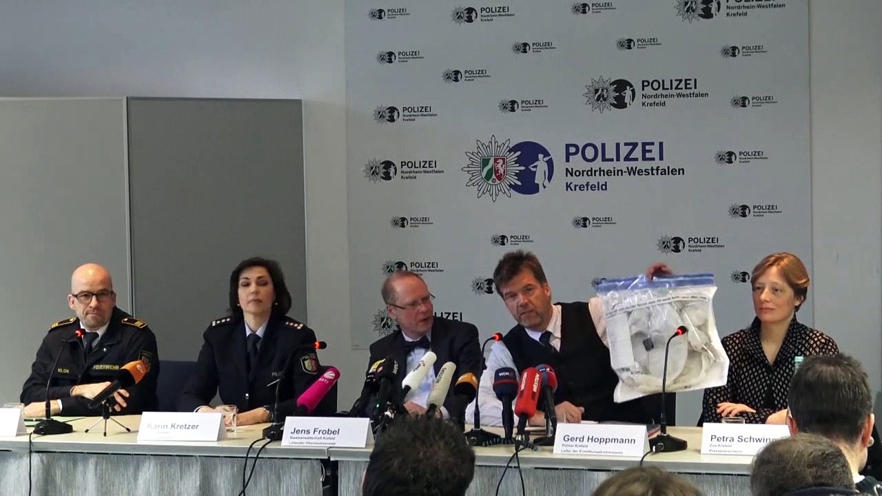 Von drei Frauen gestartete Himmelslaterne entfachte offenbar Krefelder Zoobrand