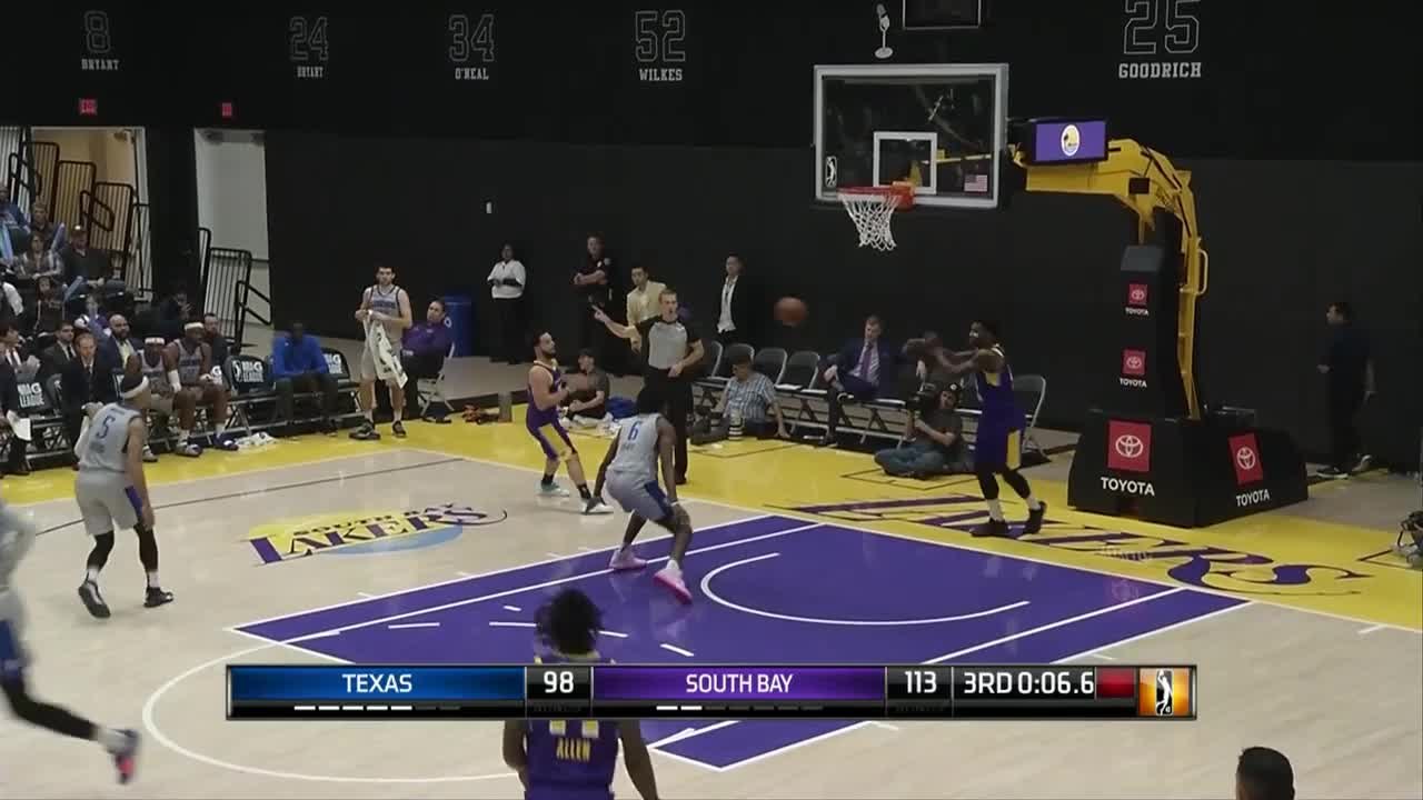 Javan Felix gets it to go at the buzzer