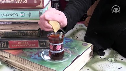 'Kitap Kurdu' Leyla teyze örnek kişilik oldu