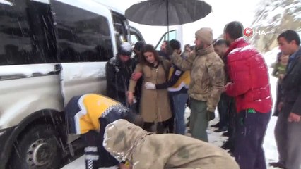 Yolcu minibüsü şarampole yuvarlandı: 5 yaralı