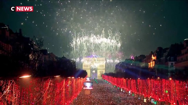 La fête du nouvel an sur les Champs-Elysées