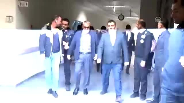 Muş Valisi Gündüzöz yeni yılın ilk bebeklerini ziyaret etti