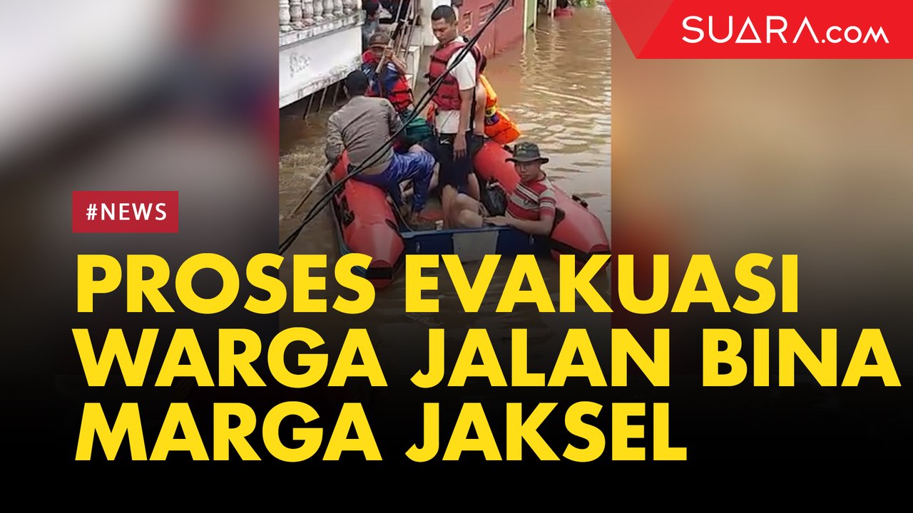 Rumah Terendam Banjir, Warga Jalan Bina Marga Rawajati Dievakuasi