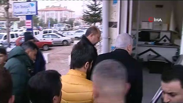 MHP'li Sadir Durmaz, 4 kişinin can verdiği yangın sonrası bina sakinlerini ziyaret etti