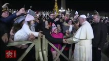 Pope gets visibly angry with woman who grabs his hand