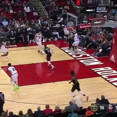Russell Westbrook se moque de Nikola Jokic en l'imitant