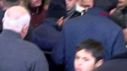 Ankara'da dün akşam çıkan yangında hayatını kaybeden seyfettin güngör son yolculuğuna uğurlandı