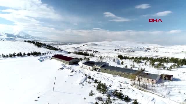 Erzurum türk telekom ceo'su ümit önal, yeni yıla eksi 15 derecede çalışan ekiplerle girdi