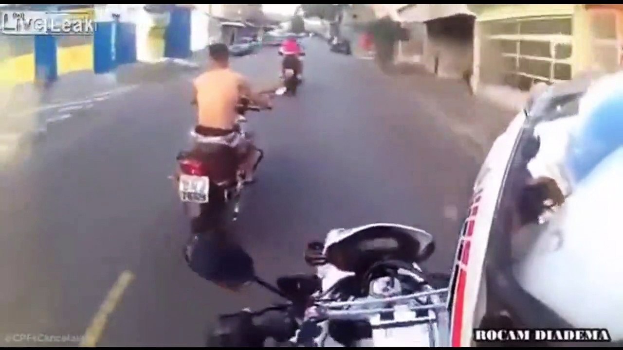 バイクから転倒　BGMを明るくすれば見てられます