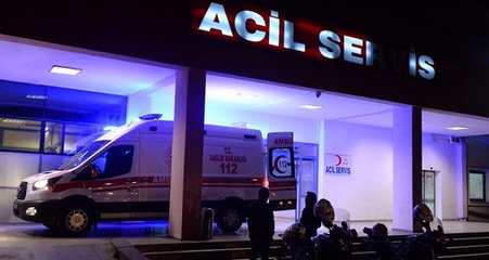 Descargar video: Iğdır'da bir erkek, eşini öldürüp intihara kalkıştı