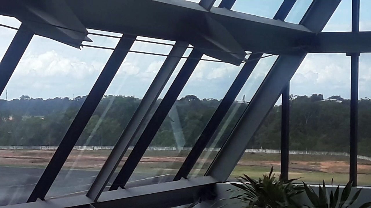 Pouso do Boeing 747 cargueiro da Atlas Air em Manaus vindo de Miami