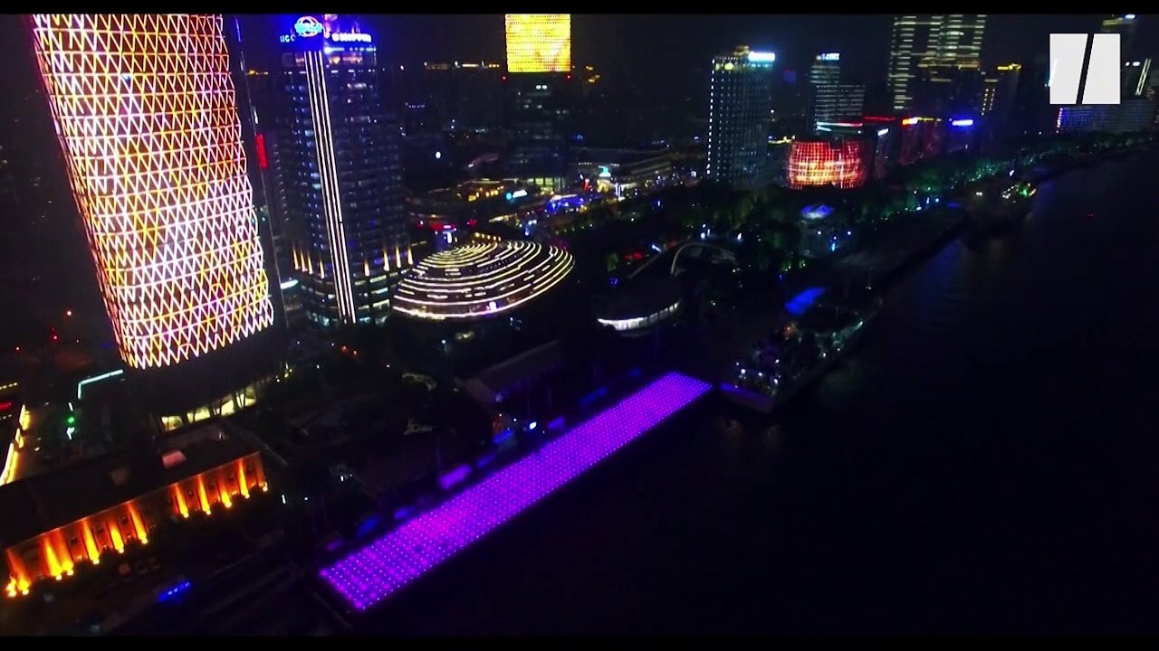 Pas de feux d'artifices cette année à Shanghai mais un incroyable ballet de drones synchronisés que vous devez absolument voir