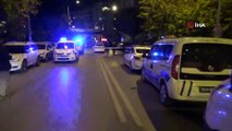 İzmir’de dehşete düşüren kanlı pusu kamerada... Olay yerinden geçen 2 kişi vurularak hayatını kaybetti
