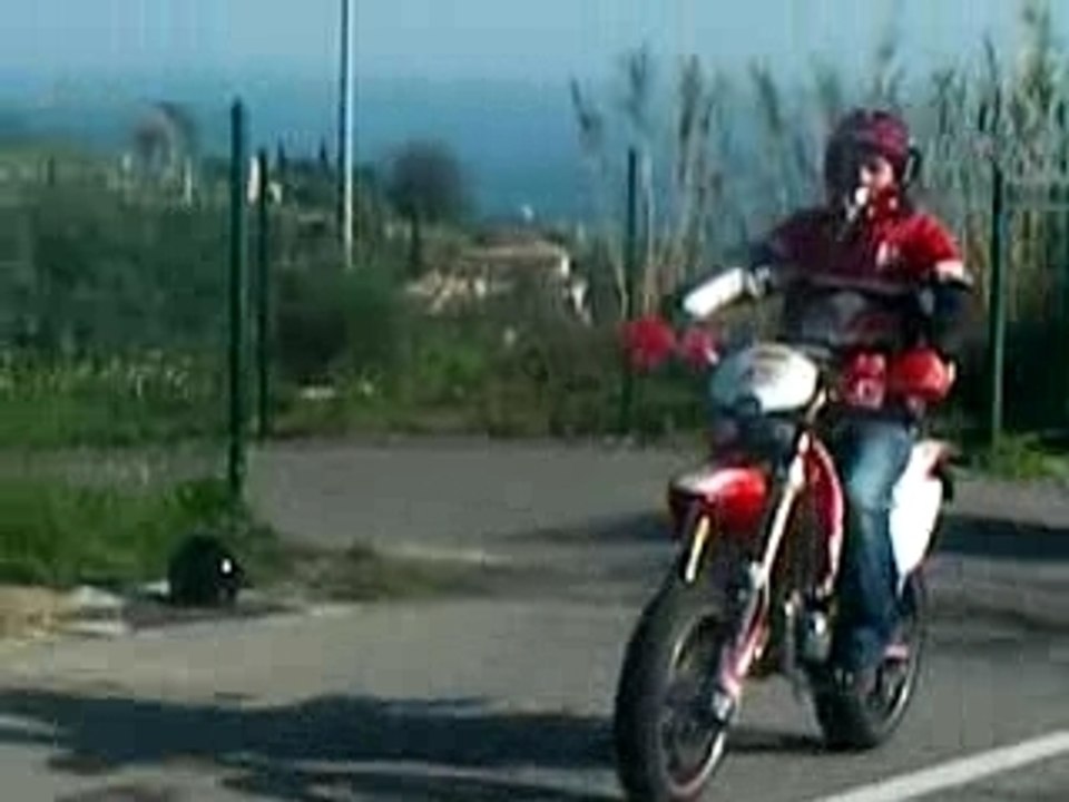 125 cr supermotard hm regis en leve