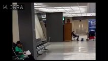Hombre arrastra a su hija en un aeropuerto de EEUU