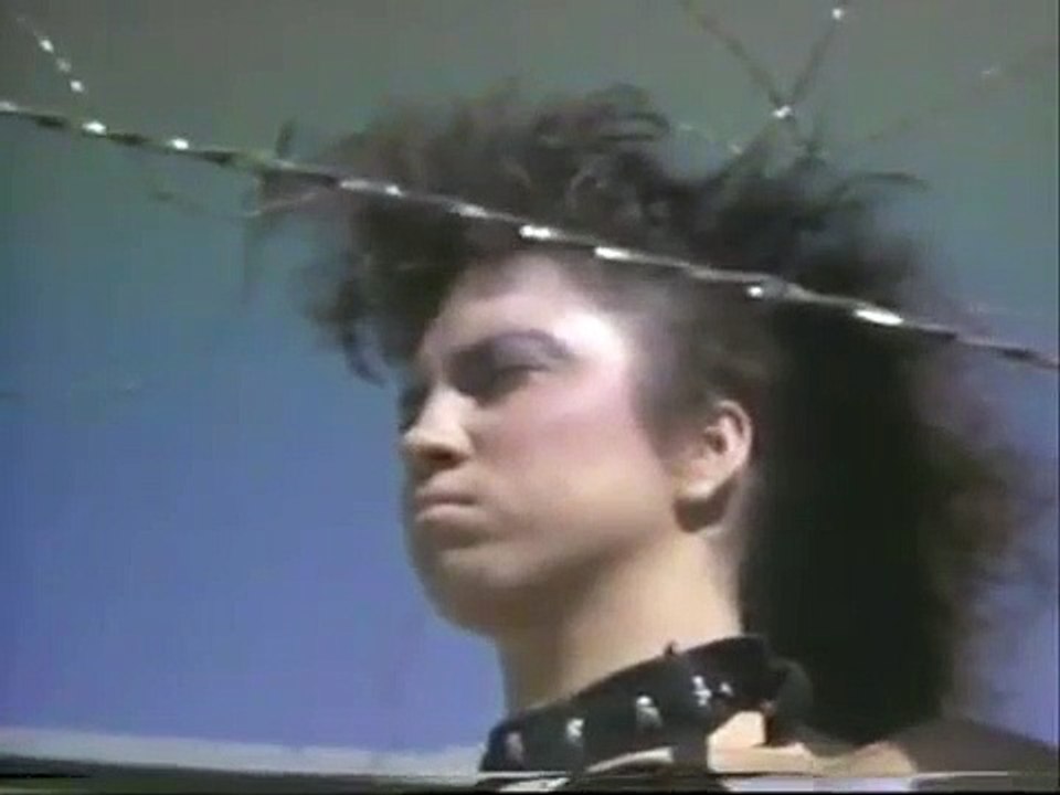 Phoenix the Warrior vs Mohawk
