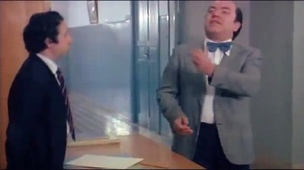 Lino Banfi-La liceale seduce i professori-battere e levare