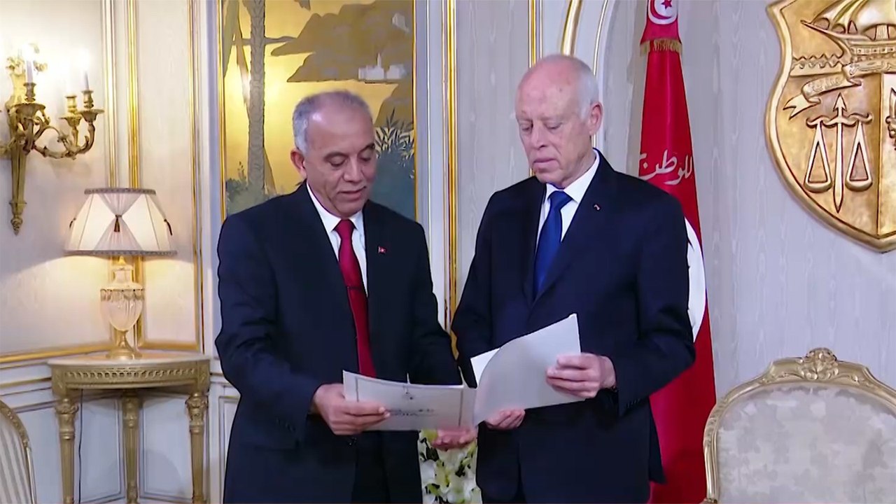 عقب إعلانه تشكيلة الحكومة الجديدة.. الرئاسة التونسية تطالب الجملي بمواصلة المشاورات