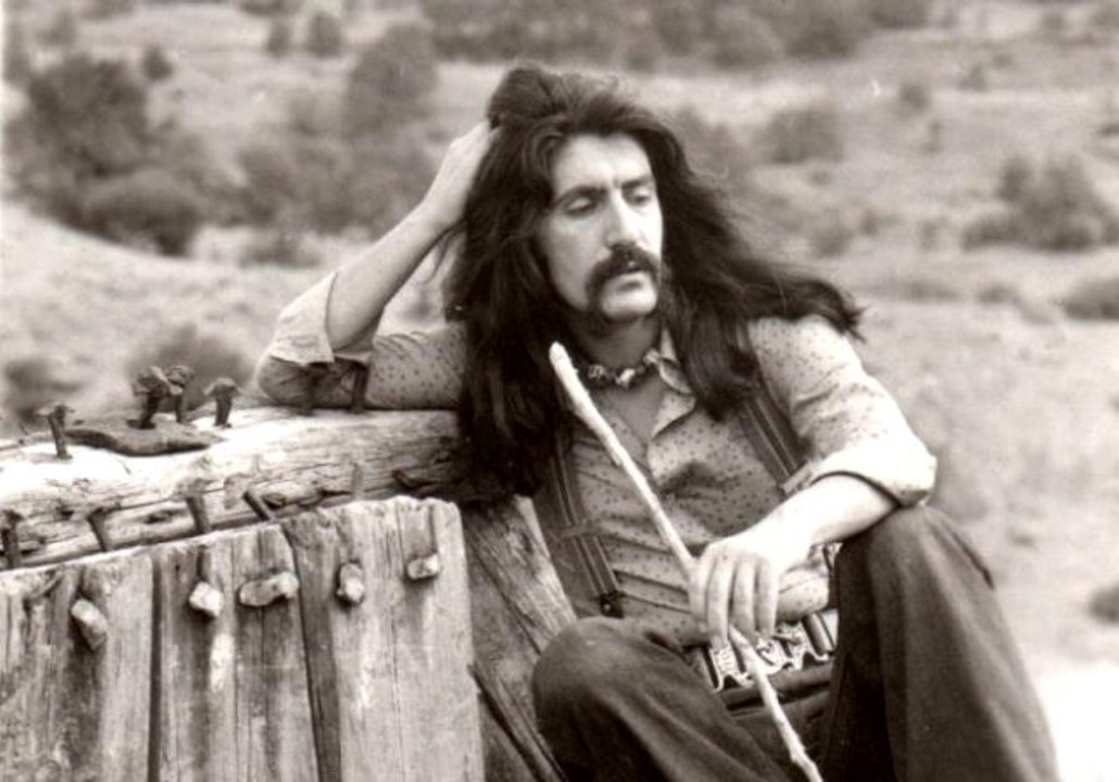 Barış Manço doğum gününde anılıyor! Barış Manço'nun doğum günü ne zaman? Barış Manço Kimdir? Barış Manço biyografi!