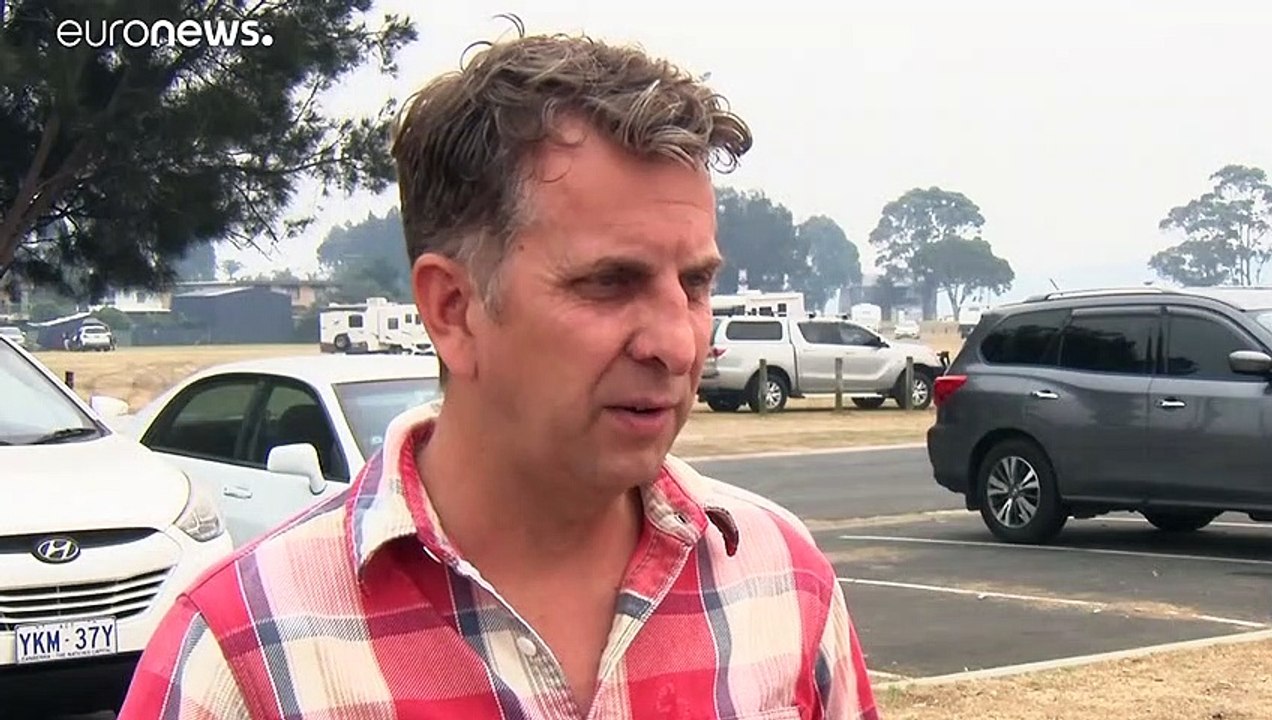 Evacuadas zonas de risco na Austrália