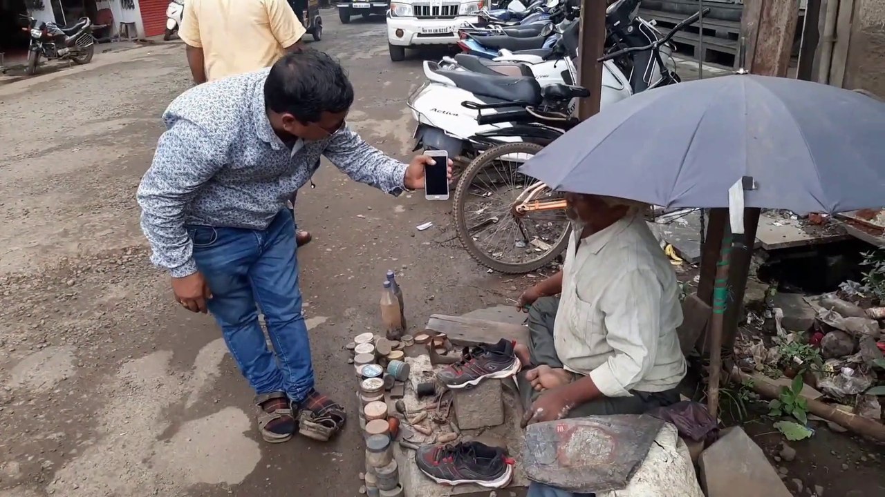 help hard working man