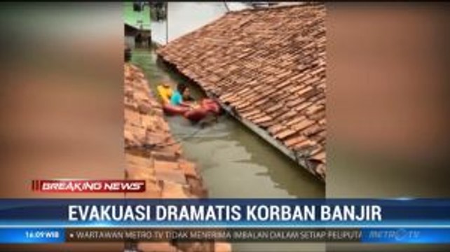 Momen Dramatis Evakuasi Korban Banjir Jabodetabek