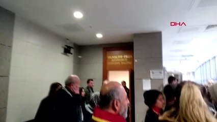 Beşiktaş'ta başörtülü öğretmene saldıran kadın ilk kez hakim karşısına çıktı