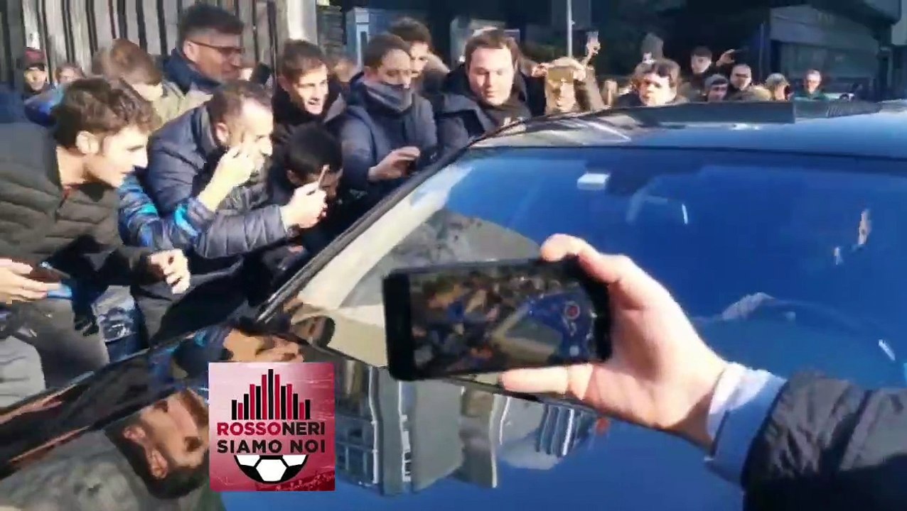 Ibrahimovic, il bagno di folla dei tifosi