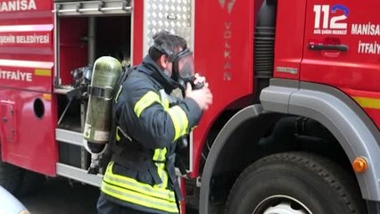 Manisa küçük ibrahim sobayı tutuşturmak isterken evi yaktı