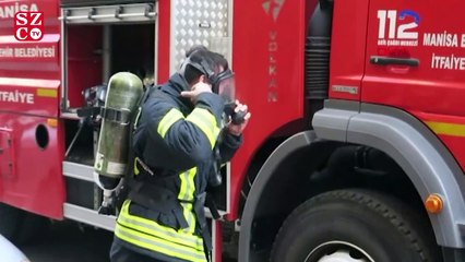 Küçük İbrahim sobayı tutuşturmak isterken evi yaktı