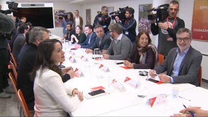 La gestora de Ciudadanos se reúne con la dirección del grupo parlamentario