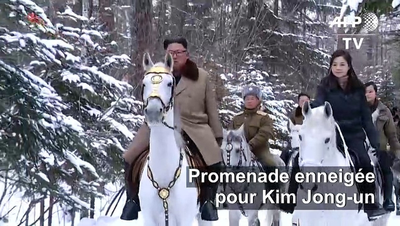 Nouvelles images de Kim Jong-un sur un cheval blanc dans un paysage enneigé