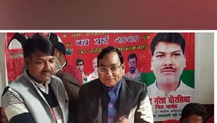 Скачать видео: लखनऊ में पार्षद द्वारा तहरी भोज का आयोजन, कई लोग हुए शामिल