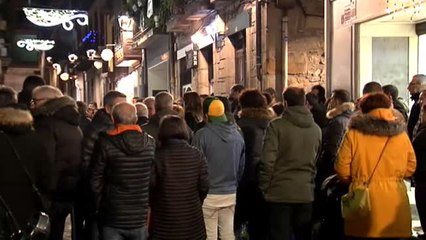 Duelo en Mondragón en el funeral de la joven fallecida en Fin de Año