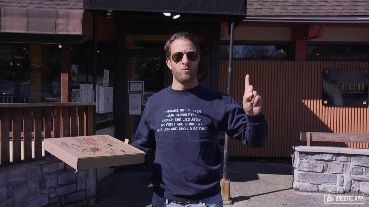 Barstool Pizza Review - Faccia Luna Pizzeria (State College, PA)