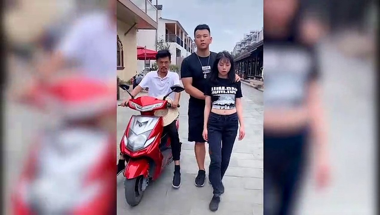 成功解救女孩，万博大叔机智又勇敢
