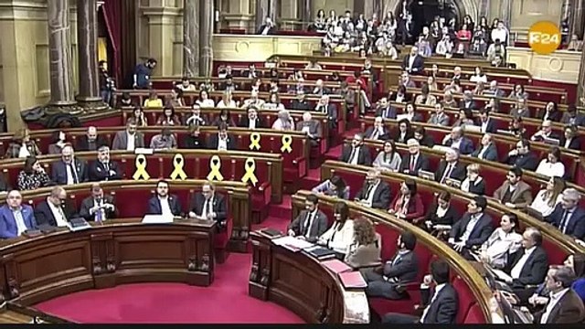 El brutal derechazo de Alejandro Fernández al jeta Torra que lo deja fuera de combate