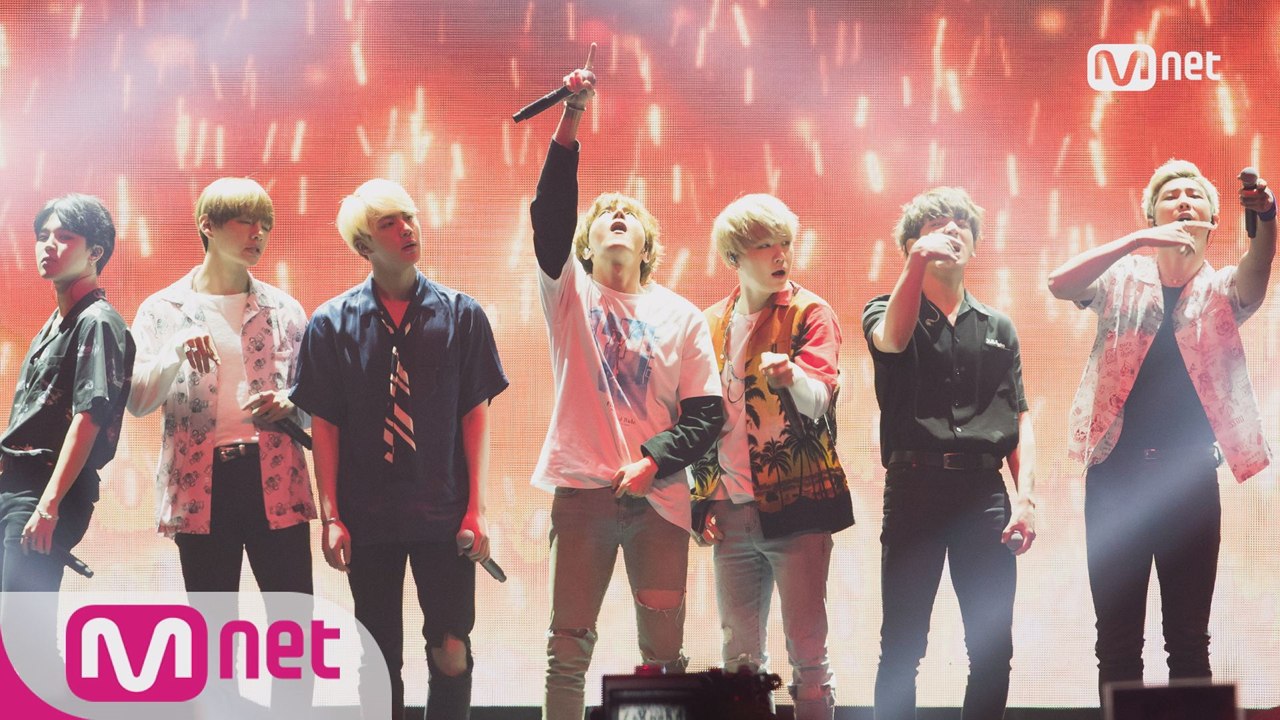 [KCON 2016 NY×M COUNTDOWN] 방탄소년단 (BTS) _ 불타오르네...