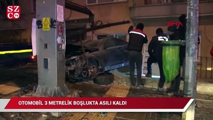 Otomobil 3 metrelik boşlukta asılı kaldı: 1 yaralı