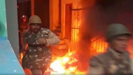 मेरठः सीएए के खिलाफ हो रहे प्रदर्शन के दौरान 40 सुरक्षाबलों को उपद्रवियों ने जिंदा जलाने की थी कोशिश