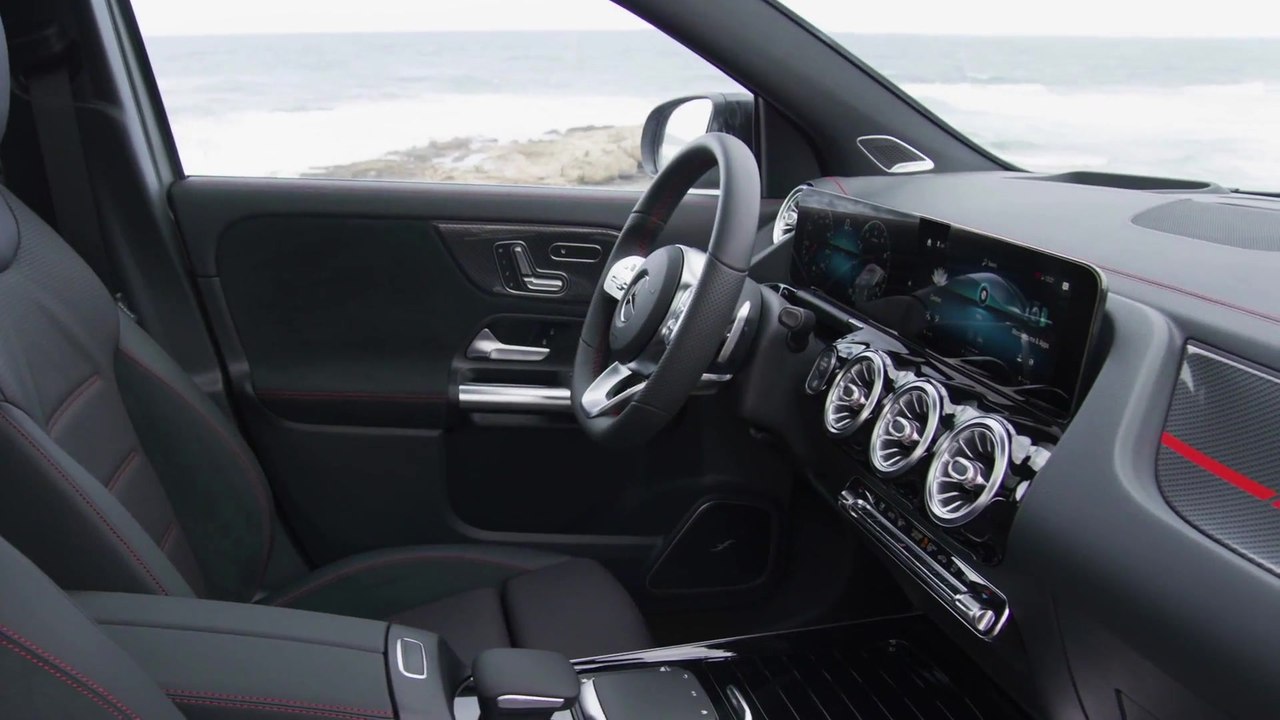 Neuer Mercedes-Benz GLA - das Interieur - Modern und wertig