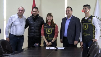 Akhisarlı Dünya şampiyonu artık kendi evinde