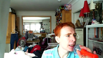 Wiwi égratigne "PDCV (pas dans cette vie)"