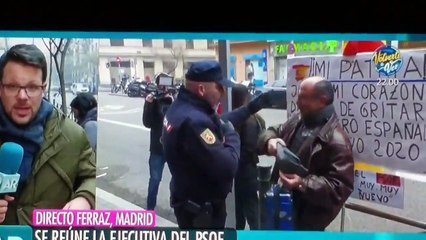 PSOE: expulsan violentamente de la sede socialista a un español por exigir la unidad de España