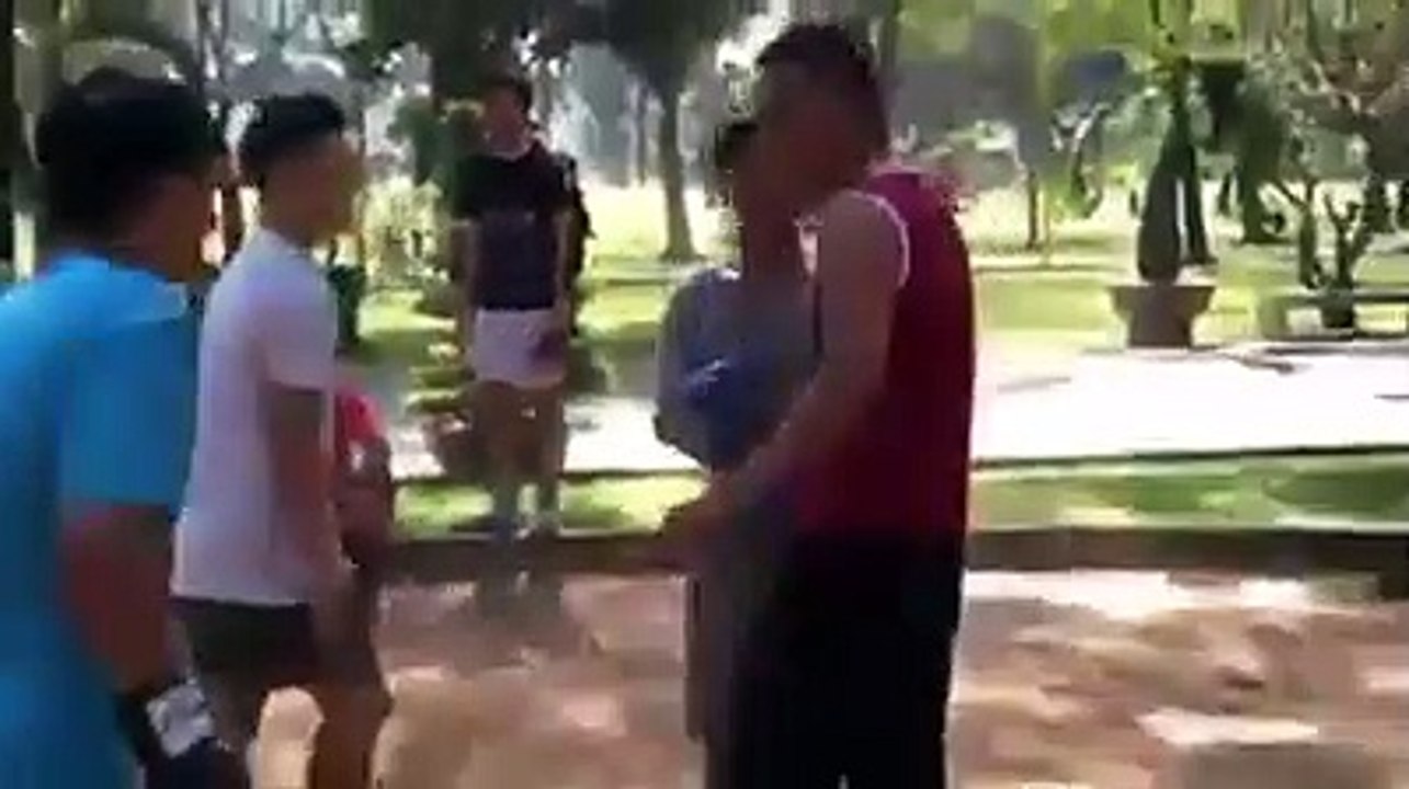 Anh em chơi tay đôi, sống chết tính sau