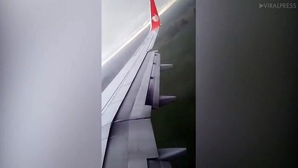 Así se vivió desde la cabina del Boeing indonesio la salida de la pista durante una fuerte tormenta