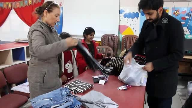 Hataylı öğrencilerden İdliblilere yardım