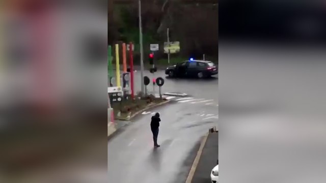 Al menos un muerto por un apuñalamiento a las afueras de París